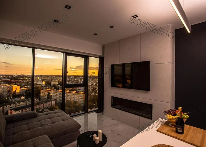 Hanza Tower - Bokiejhotels, City View, 16Th Floor